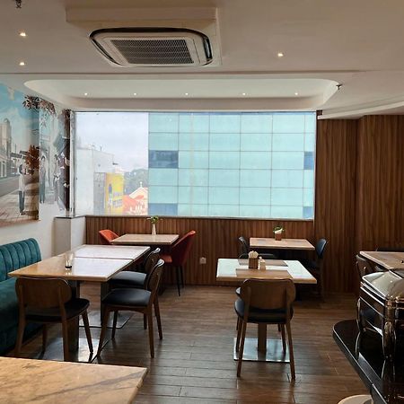 Nicecy Hotel Suites & Spa Ho Chi Minh City Bagian luar foto