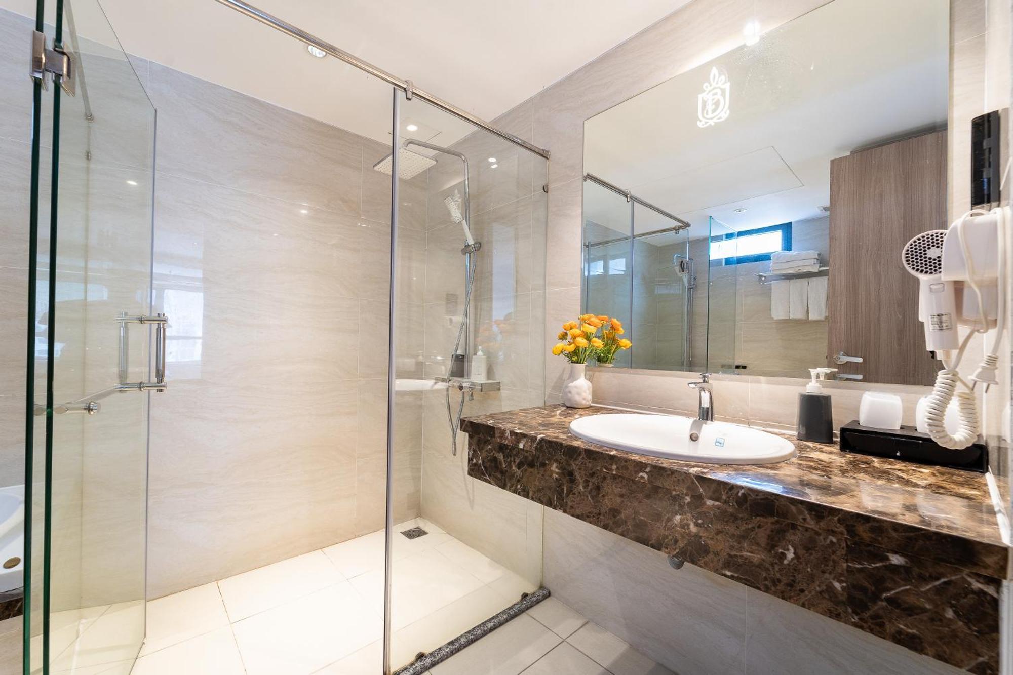 Nicecy Hotel Suites & Spa Ho Chi Minh City Ruang foto