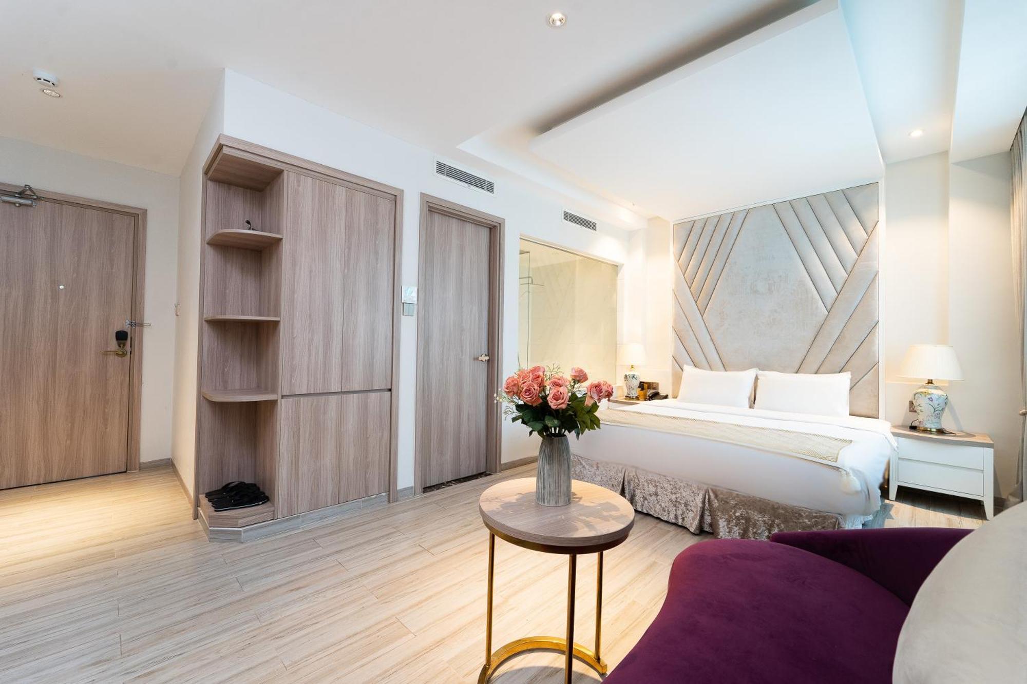 Nicecy Hotel Suites & Spa Ho Chi Minh City Bagian luar foto