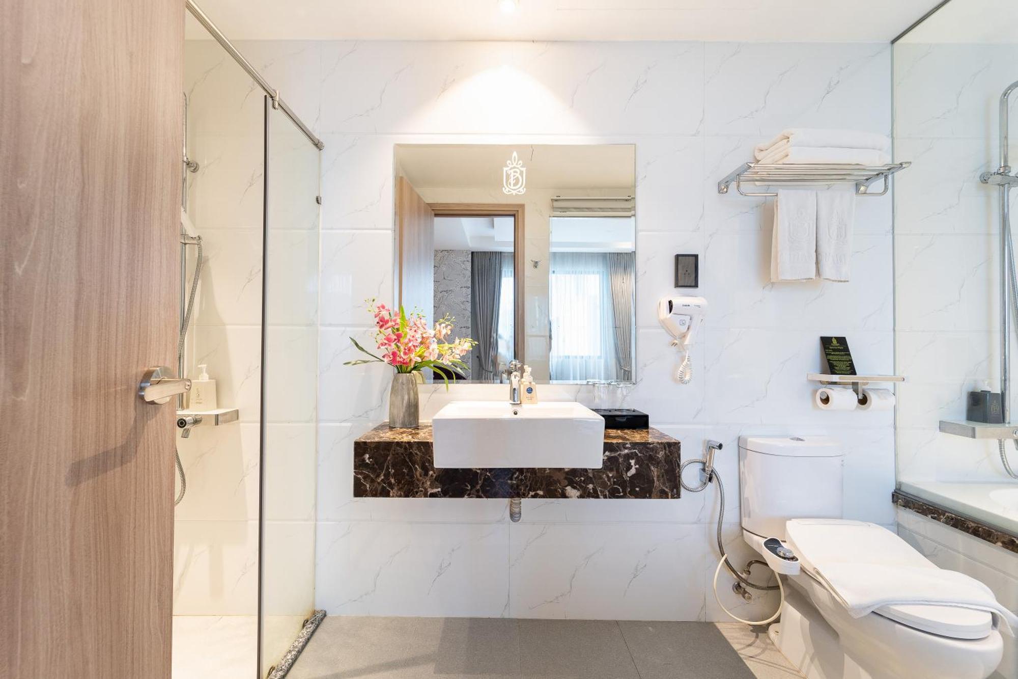 Nicecy Hotel Suites & Spa Ho Chi Minh City Ruang foto